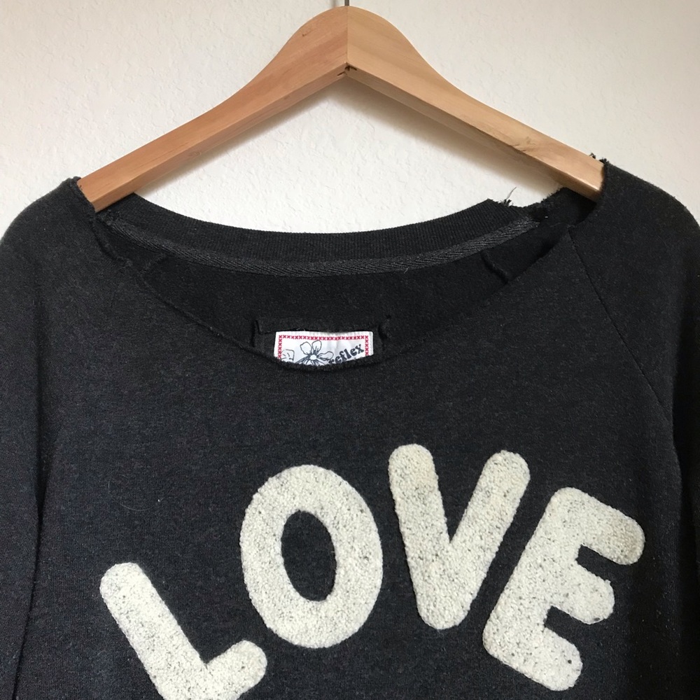 🍂HP🍂 LOVE Semi-Cropped Sweater